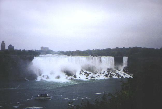 falls1.jpg (20994 bytes)