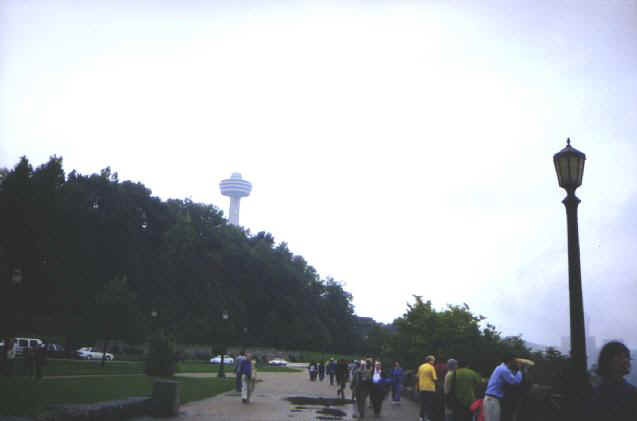 falls15.jpg (18047 bytes)