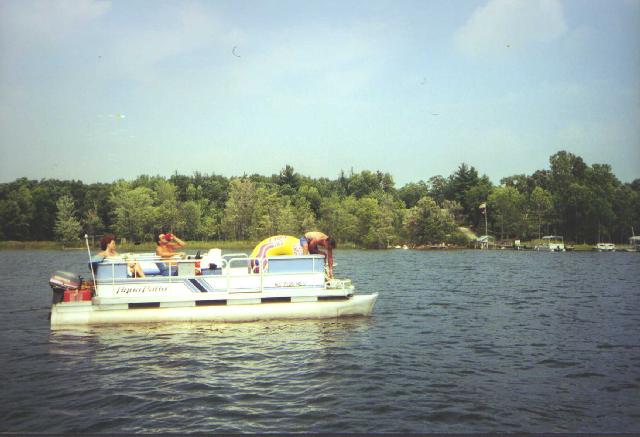fam-5.jpg (40294 bytes)